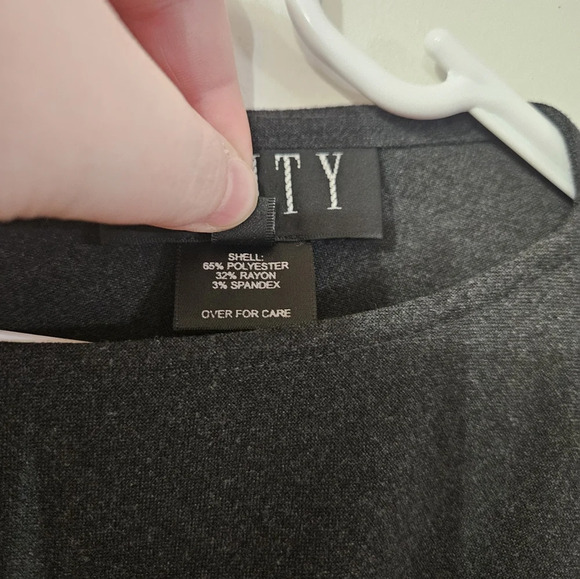 Finity womens gray ruched side blouse! - Picture 3 of 9